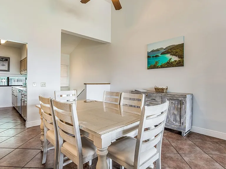 1390 Fort Pickens Rd #210 — Photo 2