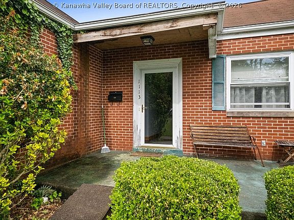3rd image of 1113 Bridge Rd
