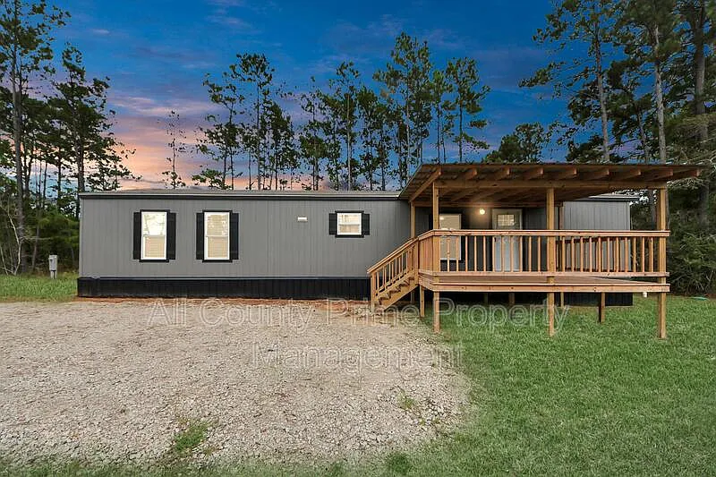 2 bed, 2.0 bath, 960 sqft, $1,350 — Photo 1