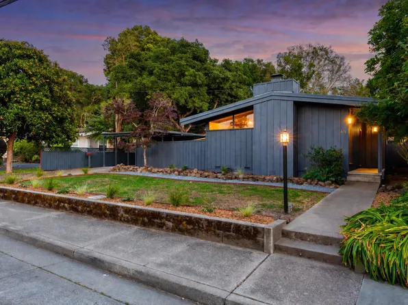 626 Sunnyslope Avenue, Petaluma, CA 94952