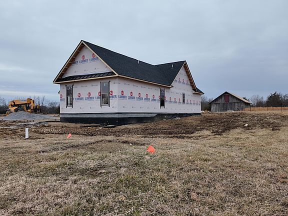 3rd image of 2647 Pleasant Grove Rd