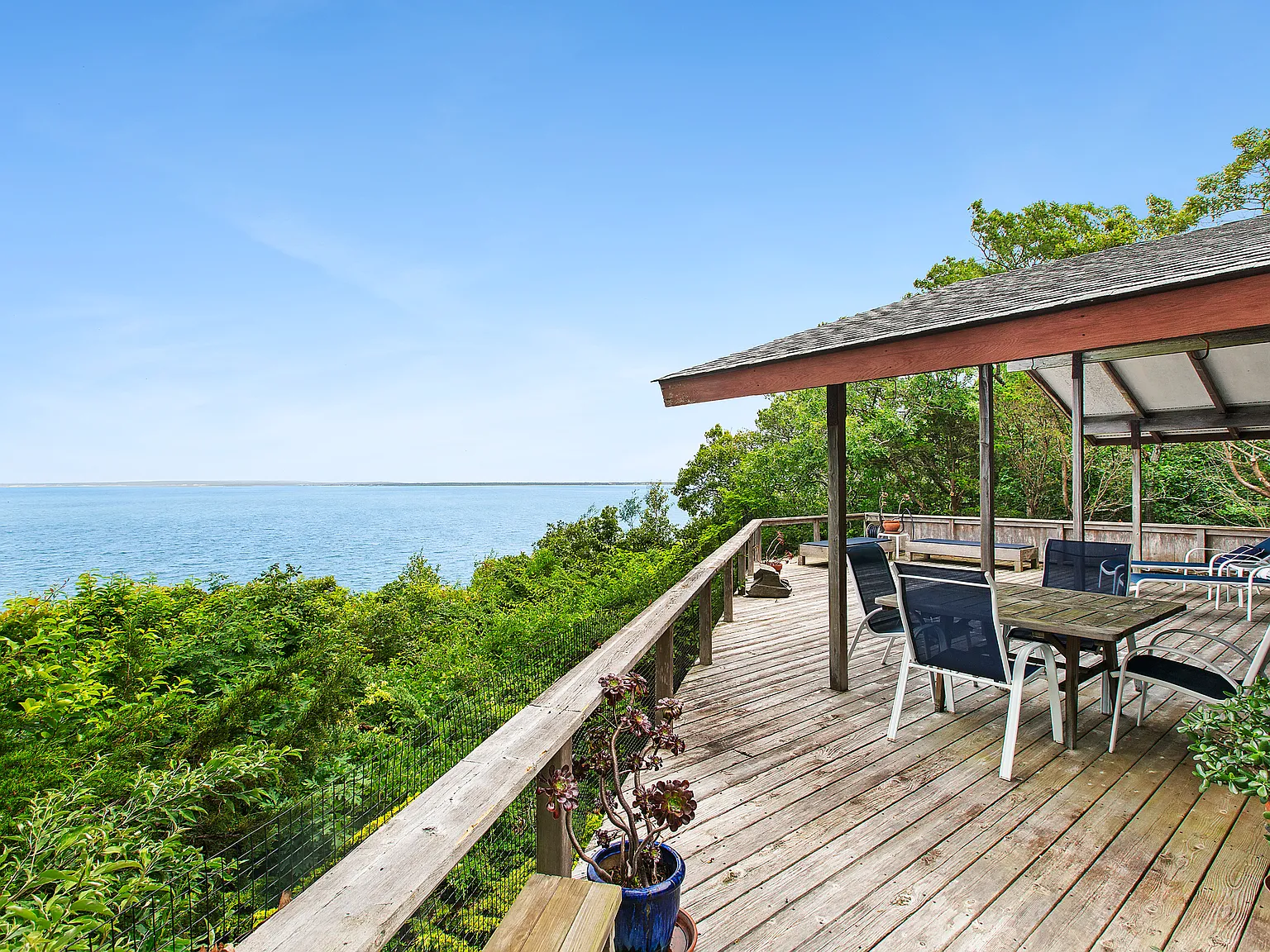Waterfront Bliss In Barnes Landing — Photo 4