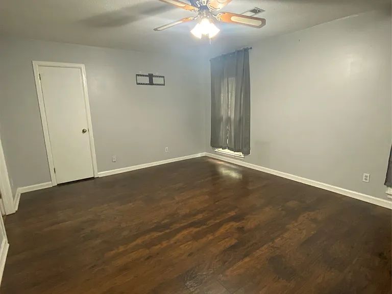 3050 Sutton Dr — Photo 18
