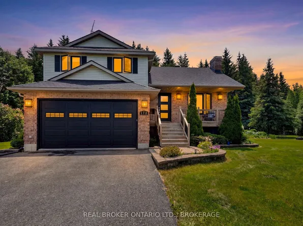 17034 County Road 36 Rd, South Stormont, ON K0C 2A0