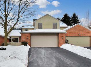 96 Cambridge Dr, Hershey, PA 17033