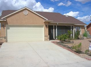 6925 Topeka Hills Dr NE, Rio Rancho, NM 87144