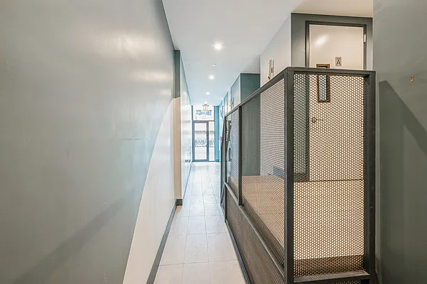 Rented by Voro, LLC | media 31