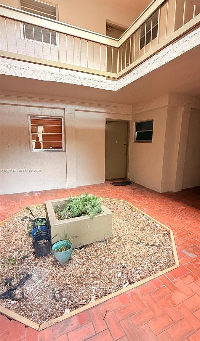 Brittany House — Photo 1
