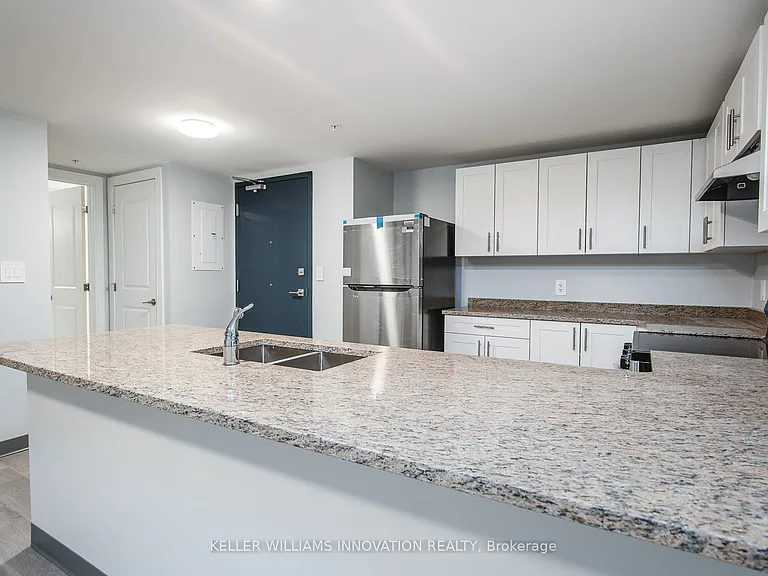 10 Queen St #2 — Photo 10