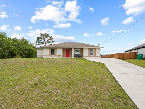 5011 Dania Cir, Labelle, FL 33935