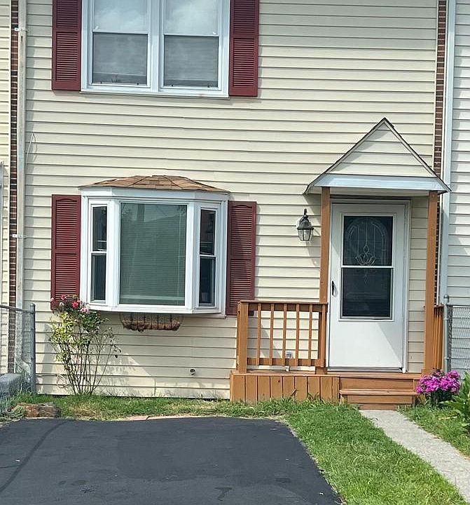 1st image of 607 W 13th St