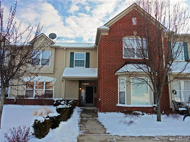4237 Hampton Ridge Blvd photo 1