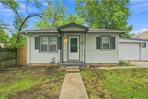 1233 Money St Photo 1