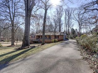 374 Lynhurst Rd SE, Smyrna, GA 30082