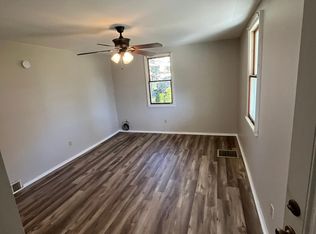 302 Stewart St FLOOR 1, Jeannette, PA 15644