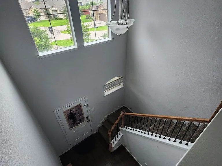 904 Garden Green Dr — Photo 16