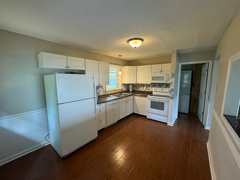 289 Paddock Dr — Photo 2