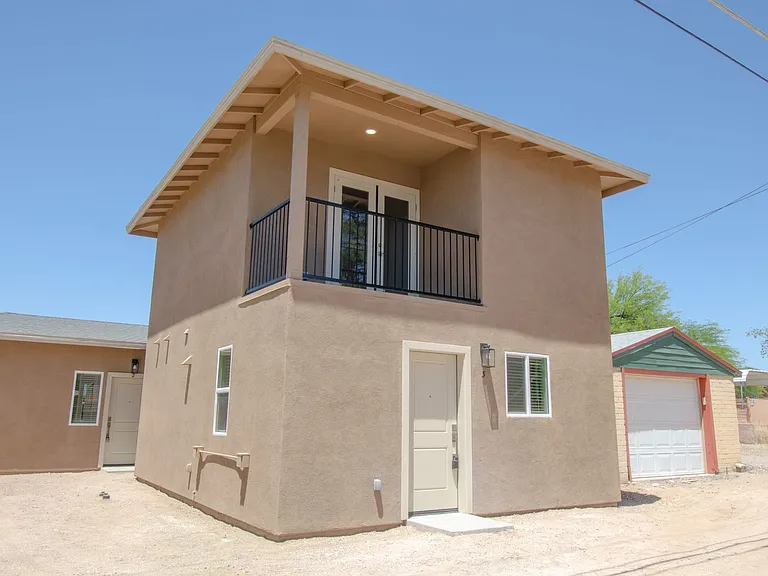 1720 E Edison St — Photo 46
