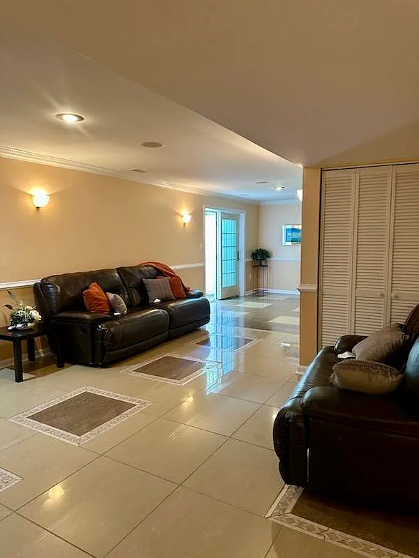 1 bed, 3650 sqft, $1,695 — Photo 4