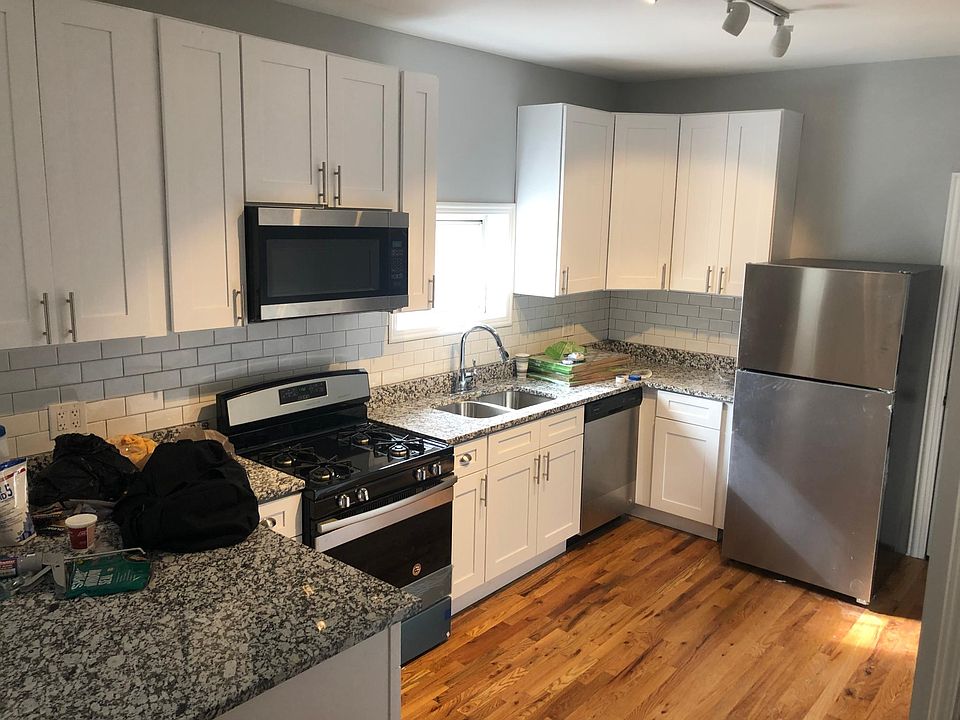 1st image of 1928 S Washtenaw Ave #2F