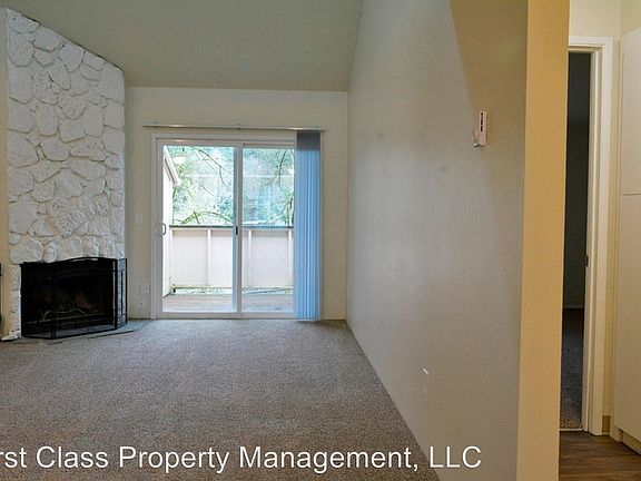 3rd image of 3618 SW Beaverton Hillsdale Hwy APT 31