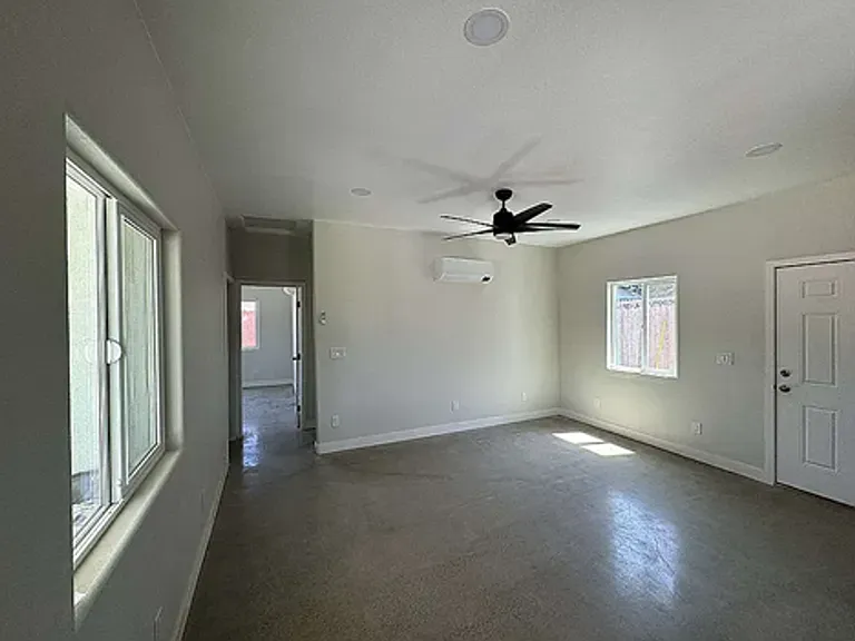 6496 Chadbourne Ave — Photo 5