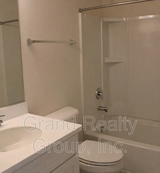 7106 Country Club Hills Dr #1 — Photo 13