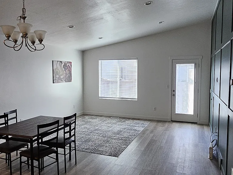 629 W Life Dr — Photo 12