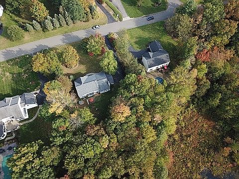 4th image of 30 Claremont Dr
