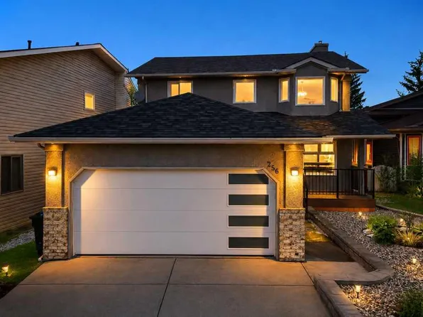 256 S Riverside Mews SE, Calgary, AB T2C 3Y8