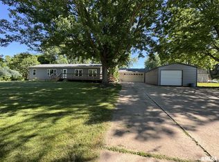 1215 W 4th St, Kewanee, IL 61443