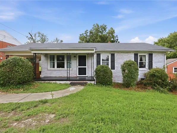 1208 Wallace St, Burlington, NC 27217