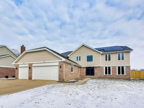 673 N Newkirk Ln, Palatine, IL 60074