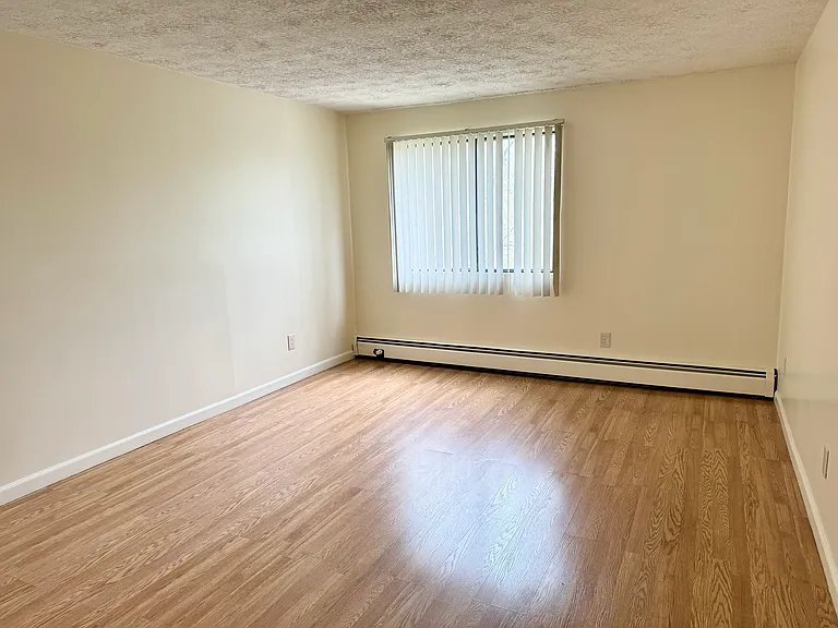 75 Log St #2B — Photo 9