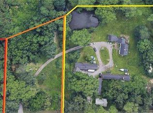 380 Deer Park Rd, Dix Hills, NY 11746