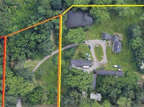 380 Deer Park Rd, Dix Hills, NY 11746