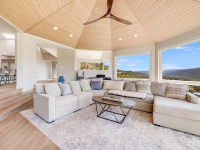 3 Oak Meadow Ln, Carmel Valley, CA, 93924