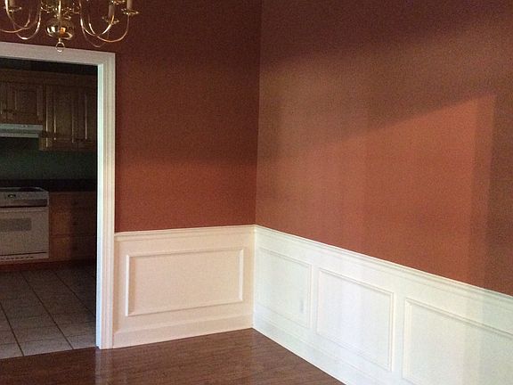 2nd image of 1008 Williamsburg Dr
