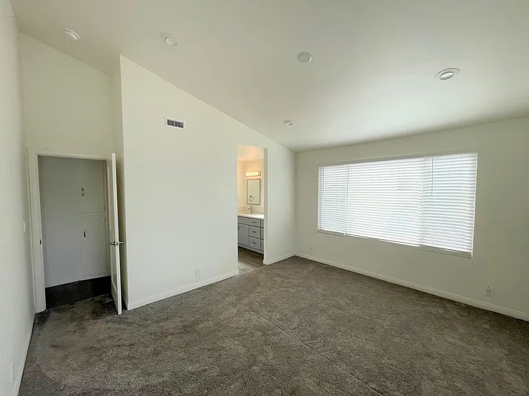 5344 Beachcomber St — Photo 16