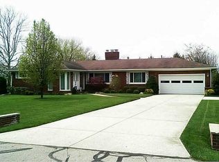 3415 Cambridge Dr, Springfield, OH 45503
