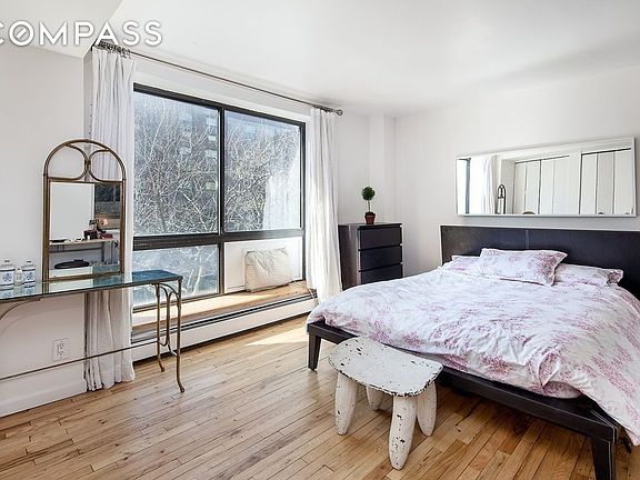 4th image of 130 Barrow St APT 204