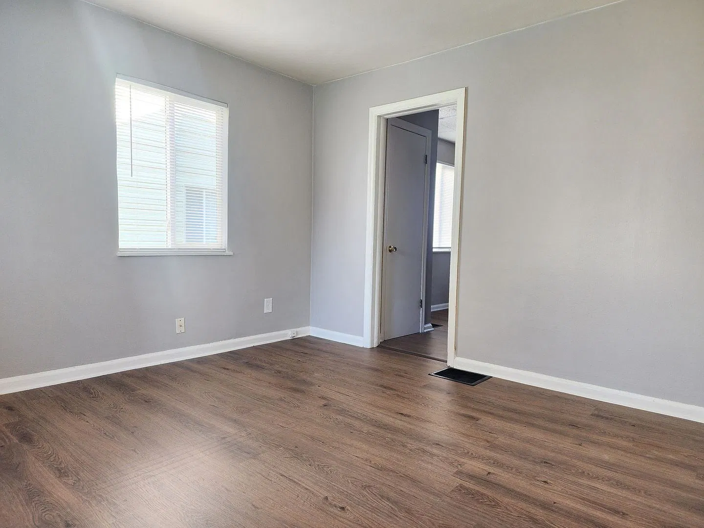 968 South Harris Avenue Columbus, OH 43204 — Photo 4
