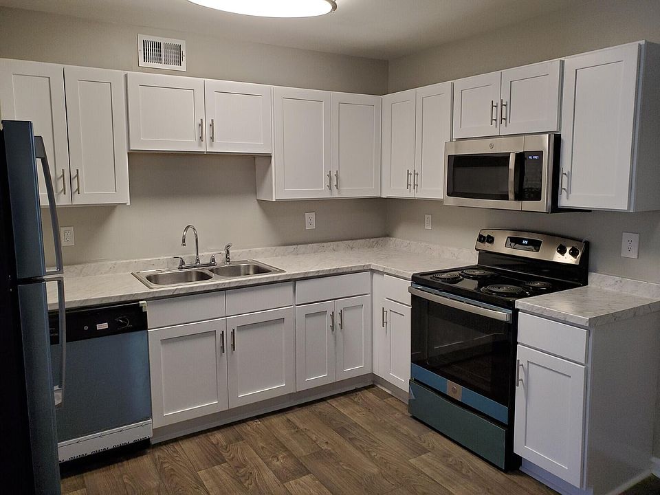 1st image of 2410 Alston Ave #8