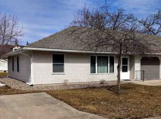 207 Ohio St #4, Decorah, IA 52101