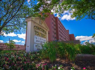 32600 Concord Dr APT 718, Madison Heights, MI 48071