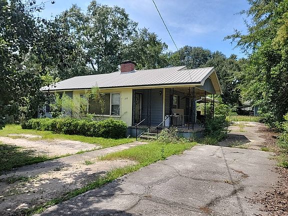 2nd image of 208 Penn Ave