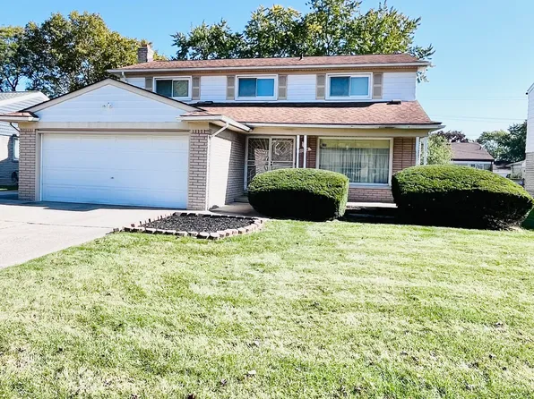 27076 Selkirk St, Southfield, MI 48076