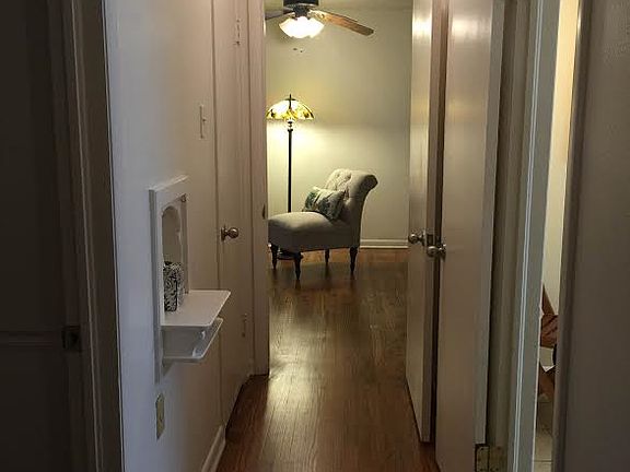 4th image of 10219 Lynford Dr