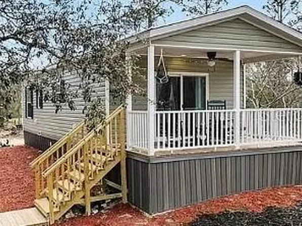 18430 SE 20th St, Morriston, FL 32668