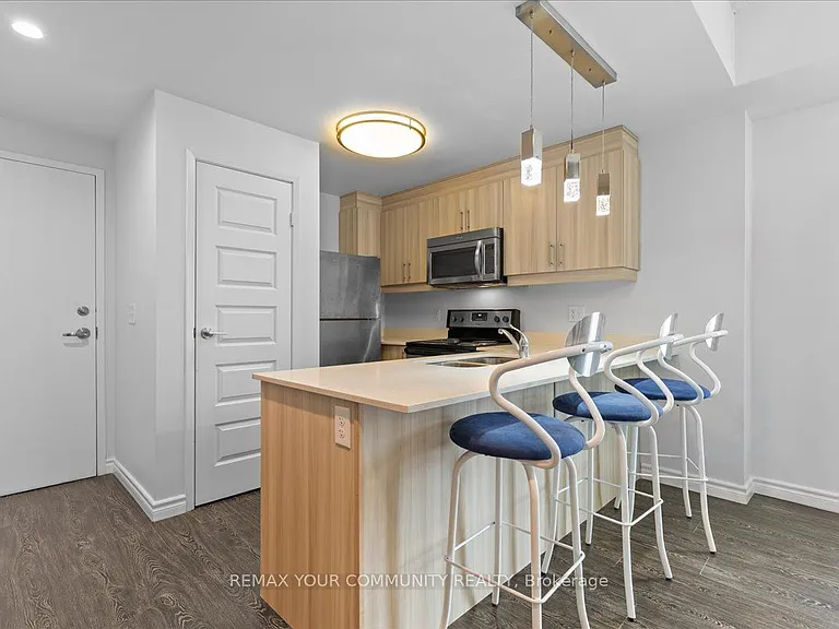 158 King St N #1105 — Photo 12